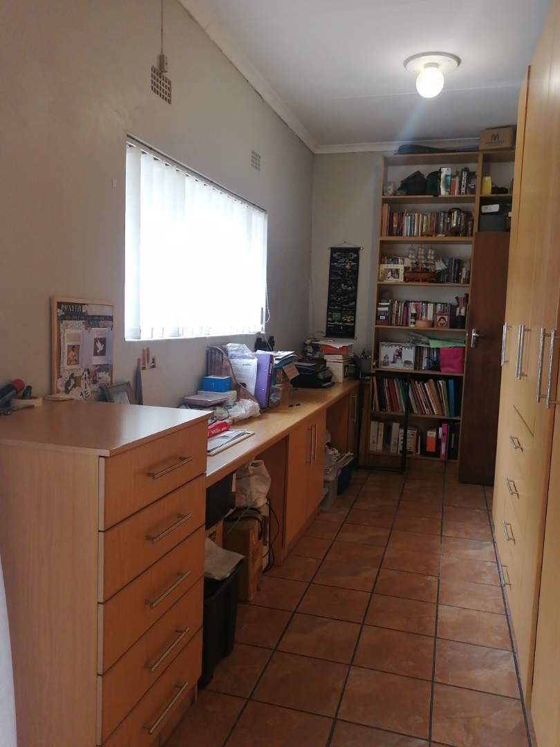 4 Bedroom Property for Sale in Parkdene Gauteng