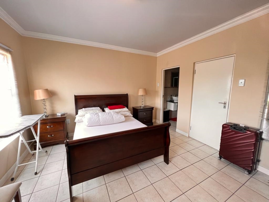 To Let 1 Bedroom Property for Rent in Buccleuch Gauteng