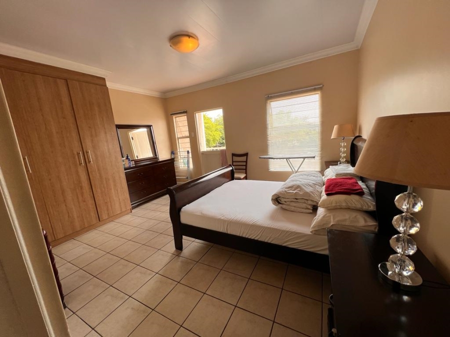 To Let 1 Bedroom Property for Rent in Buccleuch Gauteng