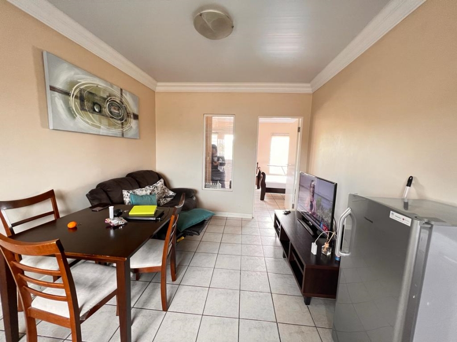 To Let 1 Bedroom Property for Rent in Buccleuch Gauteng