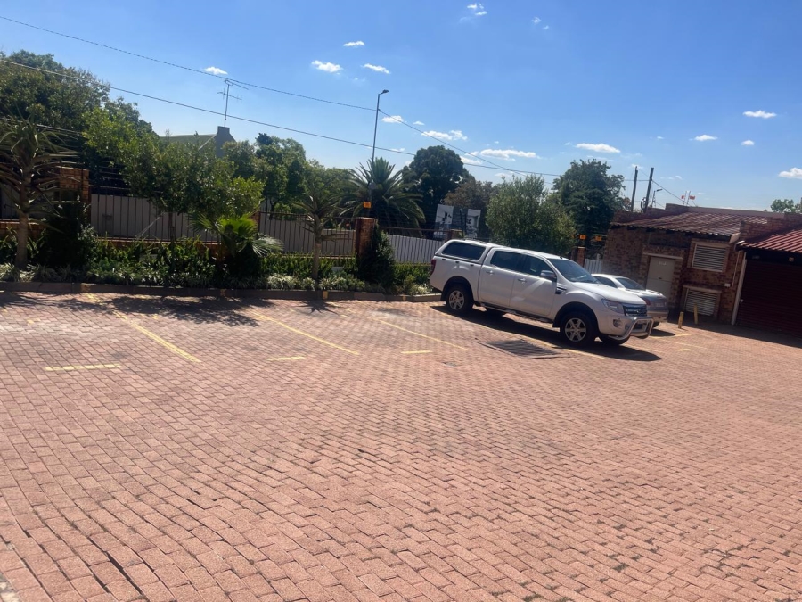 To Let 2 Bedroom Property for Rent in Ferndale Gauteng