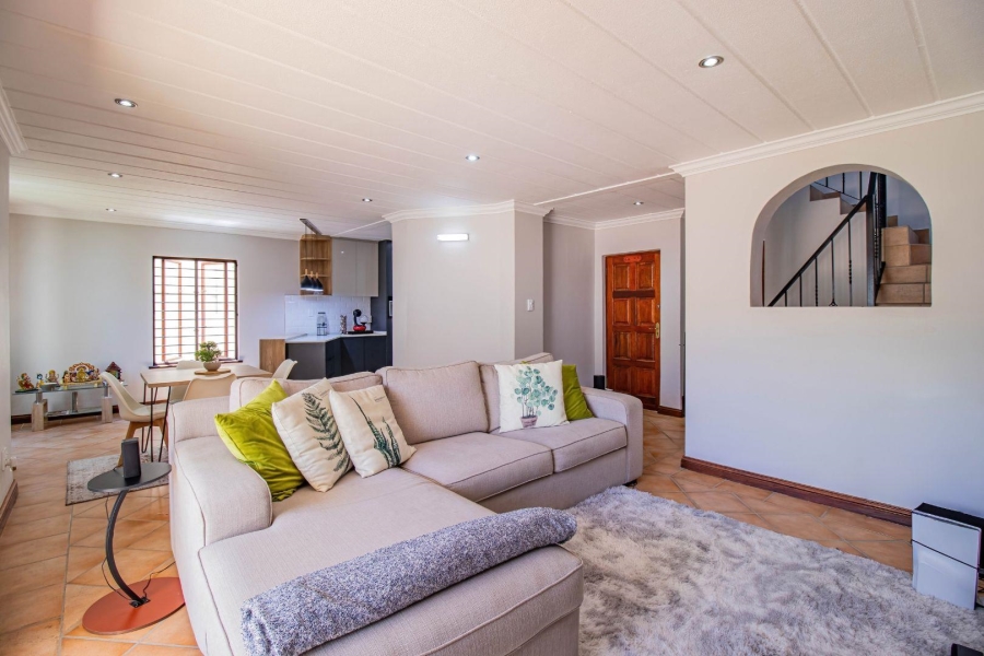 To Let 3 Bedroom Property for Rent in Morningside Gauteng