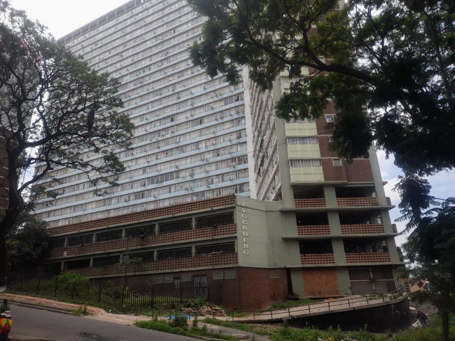 2 Bedroom Property for Sale in Berea Gauteng