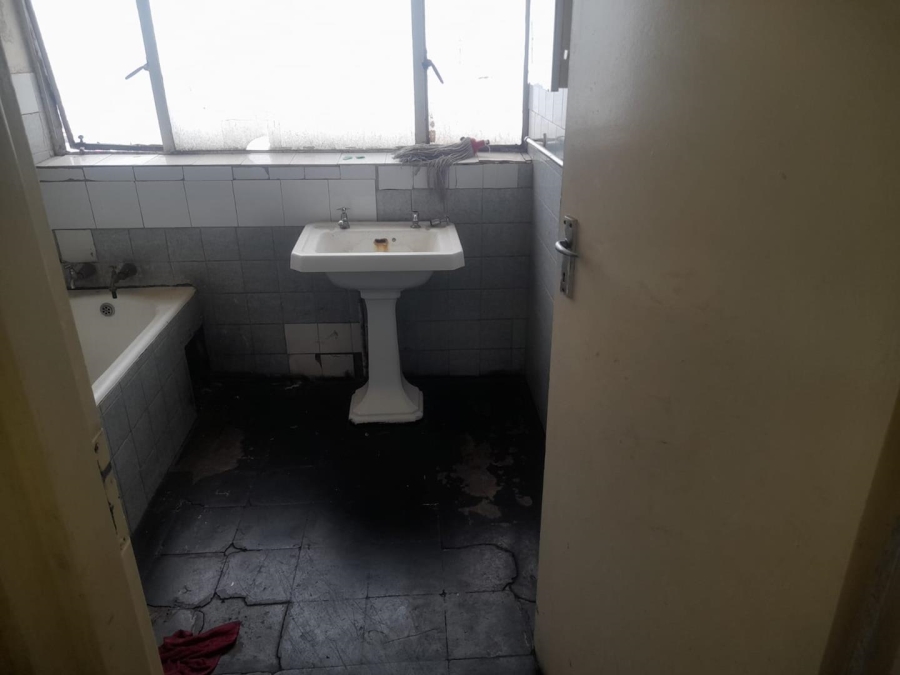 2 Bedroom Property for Sale in Berea Gauteng