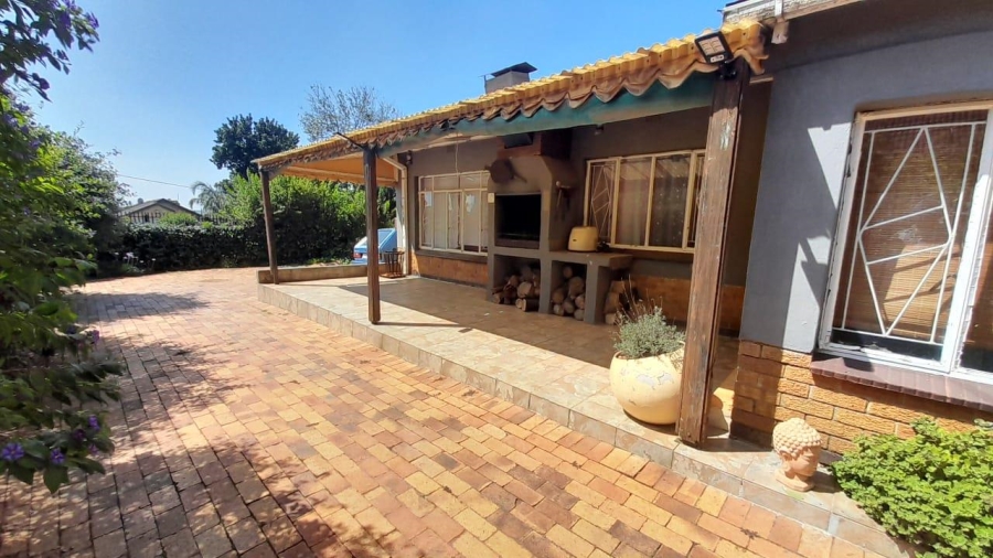 3 Bedroom Property for Sale in Birchleigh Gauteng