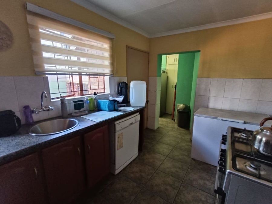 4 Bedroom Property for Sale in Zwartkop Gauteng
