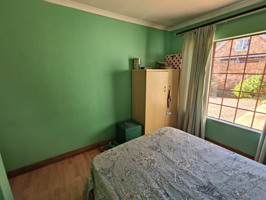 4 Bedroom Property for Sale in Zwartkop Gauteng