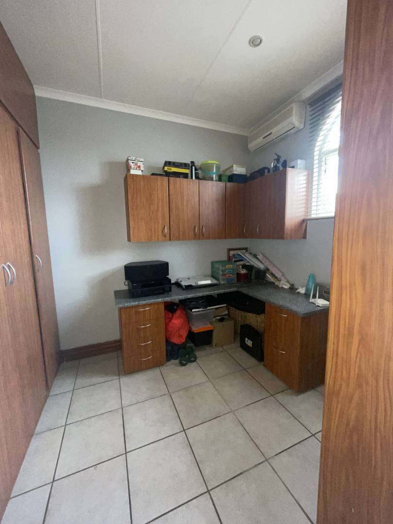 3 Bedroom Property for Sale in Woodlands Gauteng