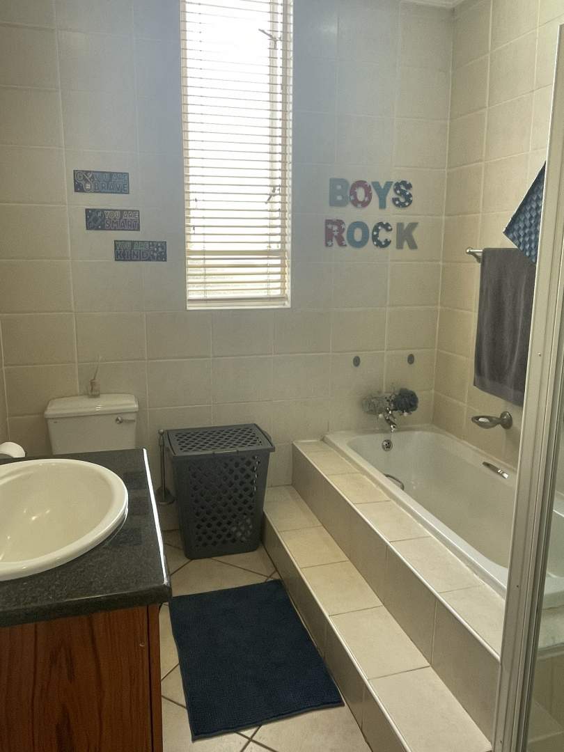 3 Bedroom Property for Sale in Woodlands Gauteng