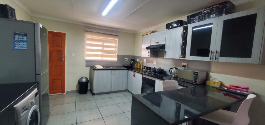 2 Bedroom Property for Sale in Florida Gauteng