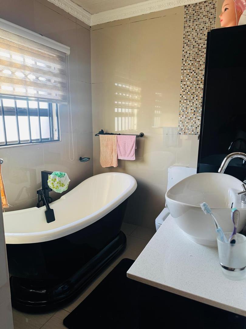 3 Bedroom Property for Sale in Groblerpark Gauteng