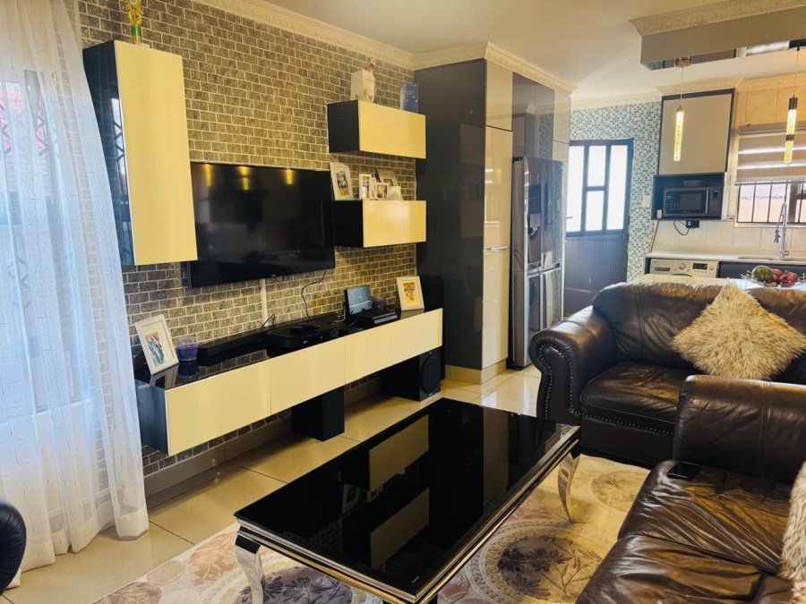 3 Bedroom Property for Sale in Groblerpark Gauteng