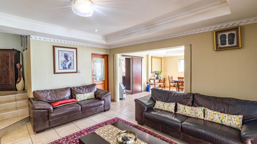 3 Bedroom Property for Sale in Mulbarton Gauteng