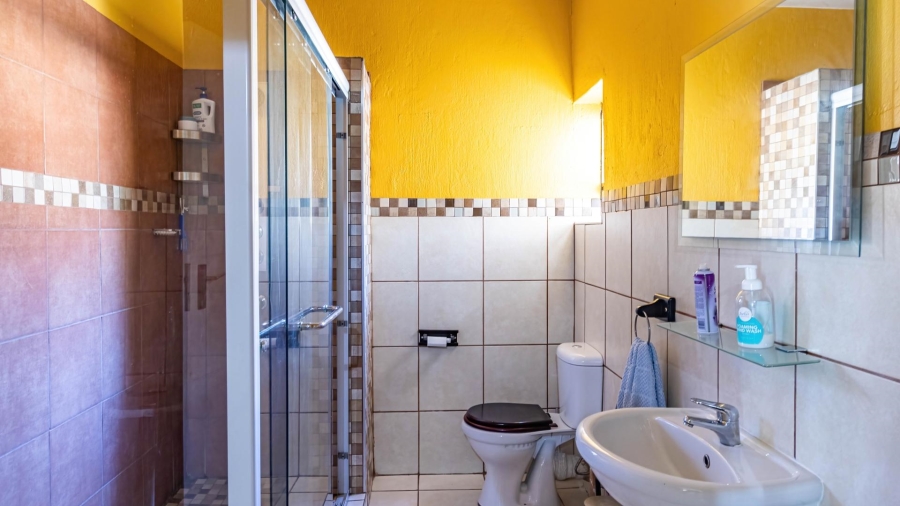 3 Bedroom Property for Sale in Mulbarton Gauteng