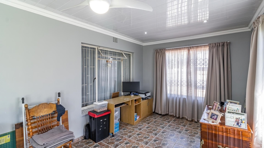 3 Bedroom Property for Sale in Brackenhurst Gauteng