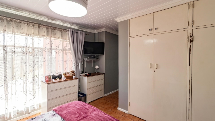 3 Bedroom Property for Sale in Brackenhurst Gauteng