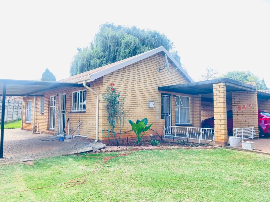 3 Bedroom Property for Sale in Lindhaven Gauteng