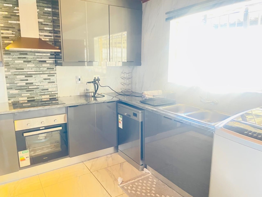 3 Bedroom Property for Sale in Lindhaven Gauteng