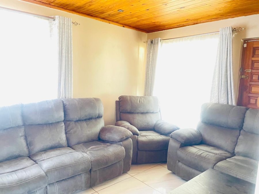 3 Bedroom Property for Sale in Lindhaven Gauteng