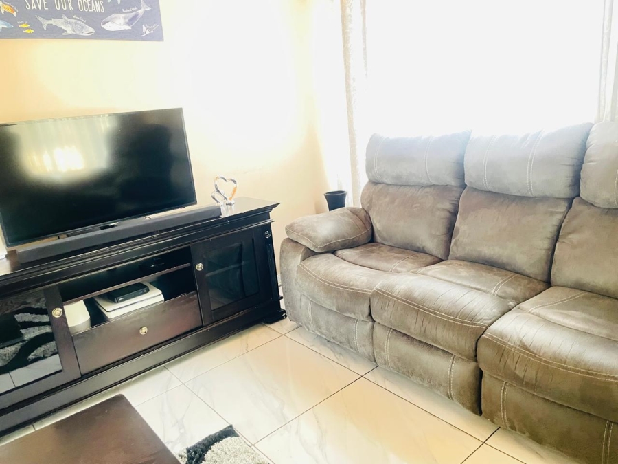 3 Bedroom Property for Sale in Lindhaven Gauteng