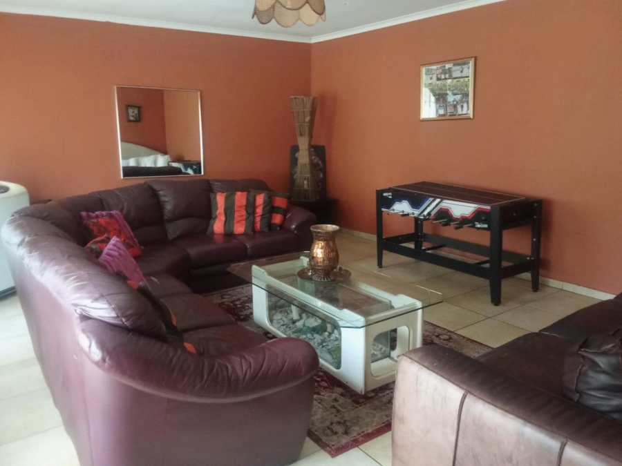 3 Bedroom Property for Sale in Brackendowns Gauteng