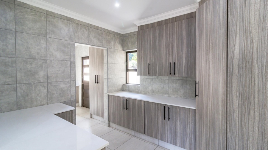 3 Bedroom Property for Sale in Brackenhurst Gauteng