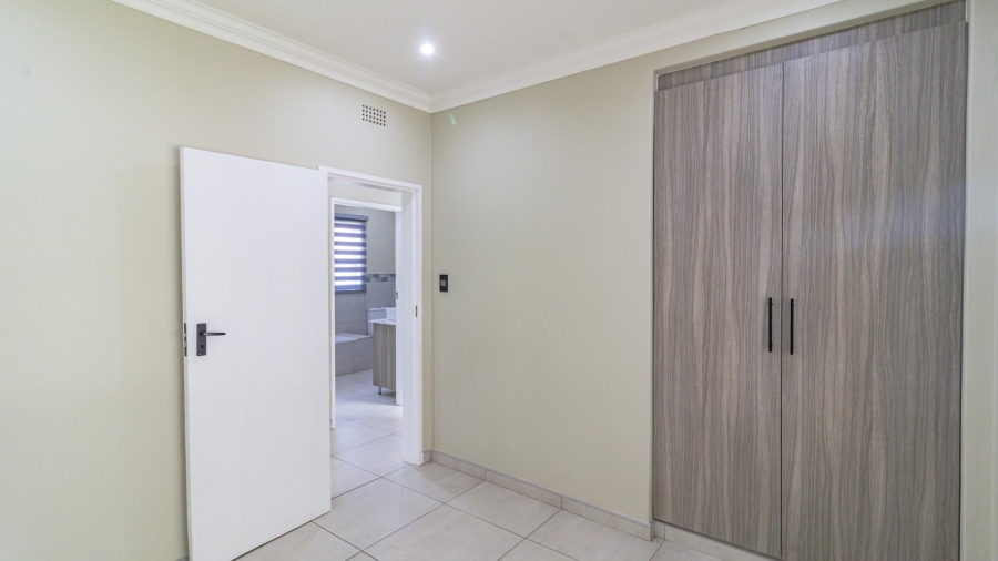 3 Bedroom Property for Sale in Brackenhurst Gauteng