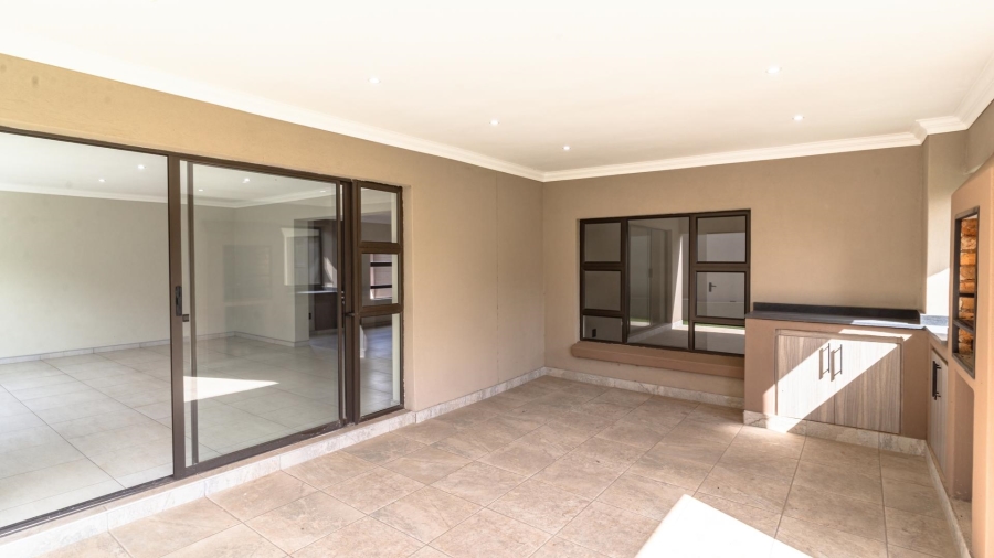 3 Bedroom Property for Sale in Brackenhurst Gauteng