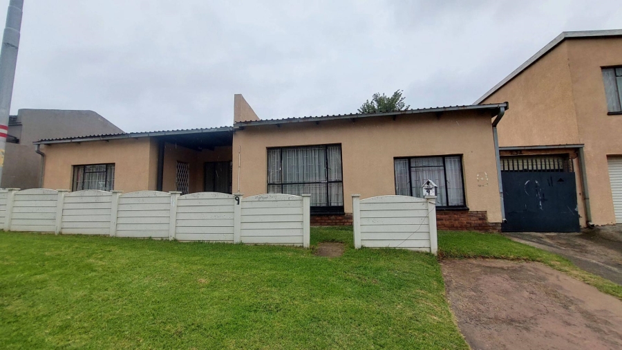 5 Bedroom Property for Sale in Alberton Gauteng