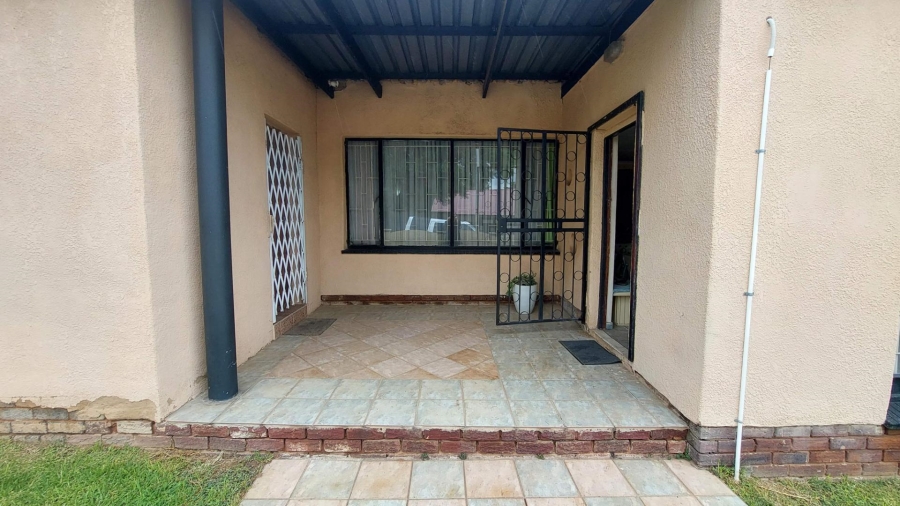 5 Bedroom Property for Sale in Alberton Gauteng