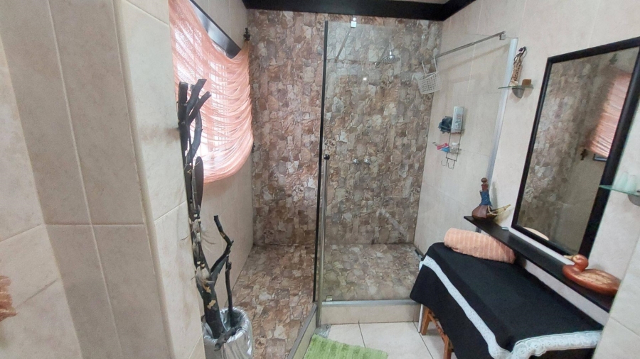 5 Bedroom Property for Sale in Alberton Gauteng