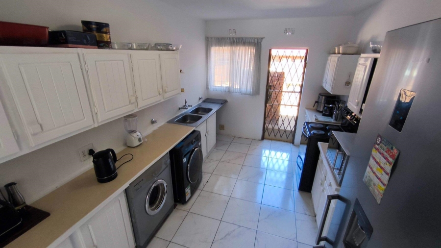 3 Bedroom Property for Sale in Brackenhurst Gauteng
