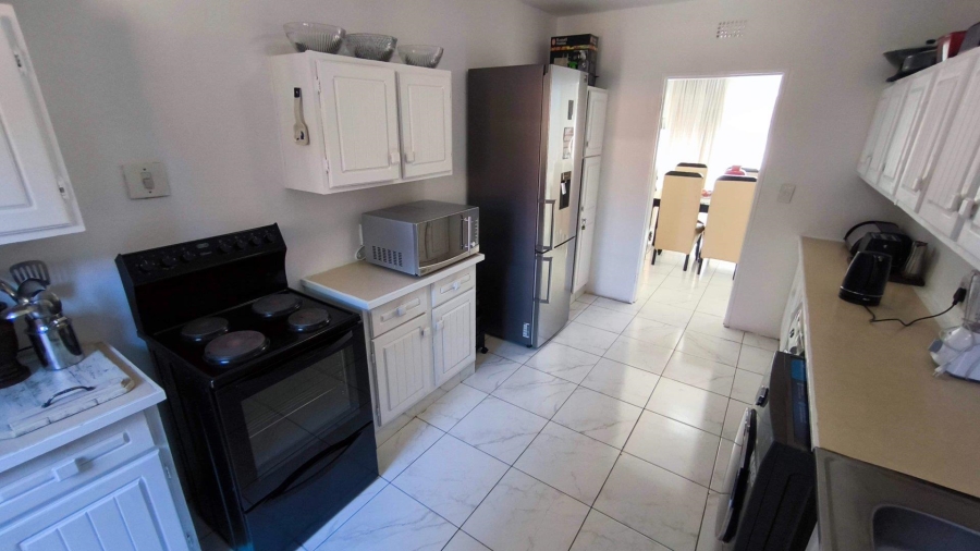 3 Bedroom Property for Sale in Brackenhurst Gauteng