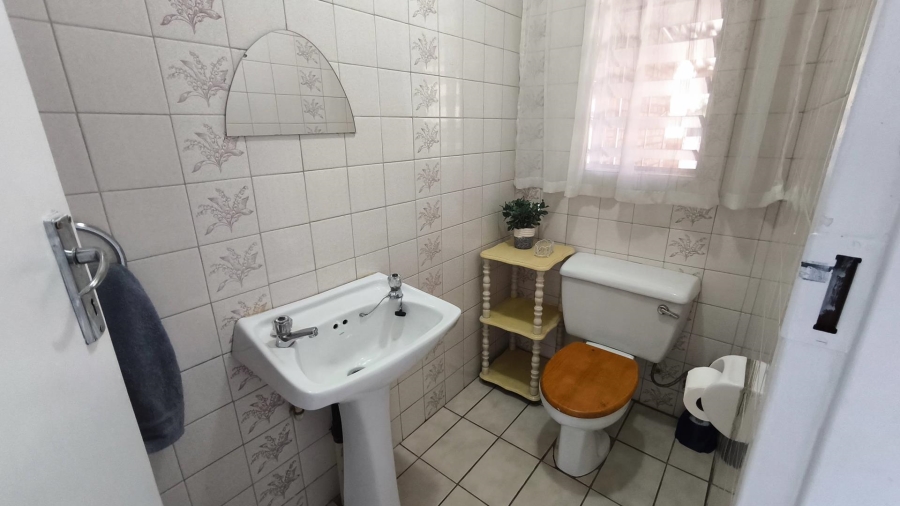 3 Bedroom Property for Sale in Brackenhurst Gauteng