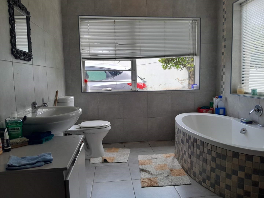 3 Bedroom Property for Sale in The Hill Gauteng