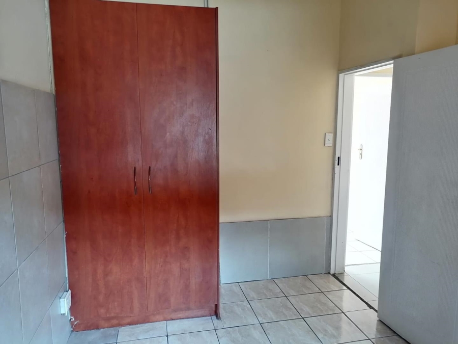 To Let 2 Bedroom Property for Rent in Pretoria North Gauteng