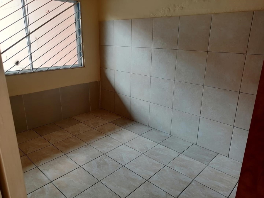 To Let 2 Bedroom Property for Rent in Pretoria North Gauteng