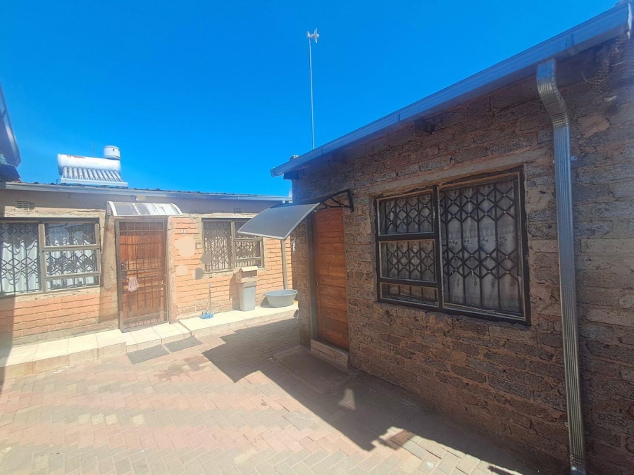 2 Bedroom Property for Sale in Tembisa Gauteng