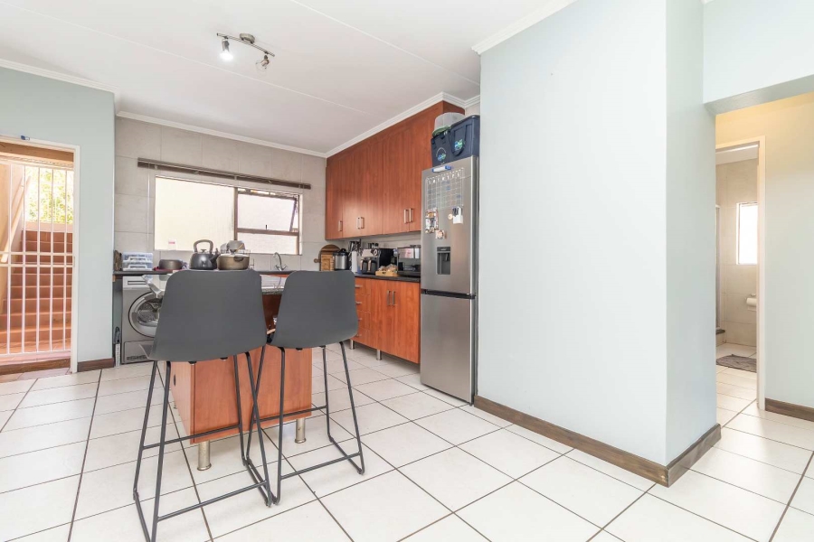 2 Bedroom Property for Sale in Sunninghill Gauteng