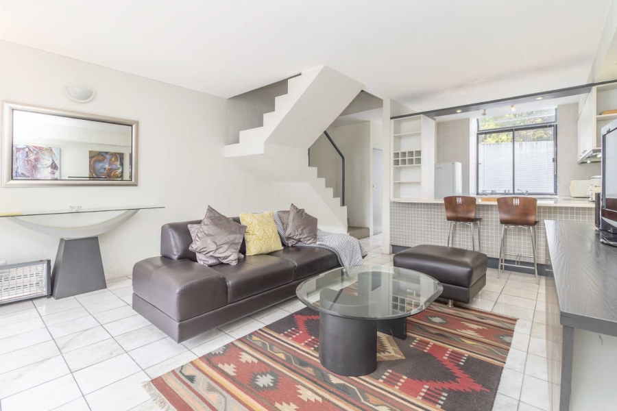 To Let 2 Bedroom Property for Rent in Hurlingham Manor Gauteng