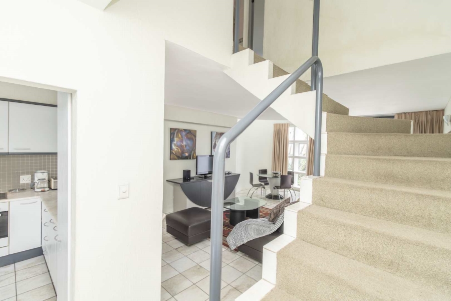 To Let 2 Bedroom Property for Rent in Hurlingham Manor Gauteng