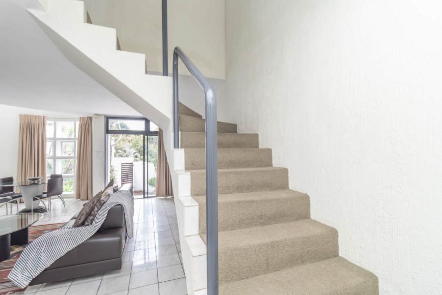 To Let 2 Bedroom Property for Rent in Hurlingham Manor Gauteng