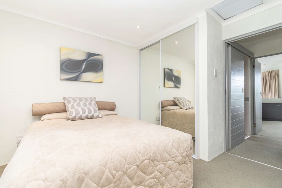 To Let 2 Bedroom Property for Rent in Hurlingham Manor Gauteng