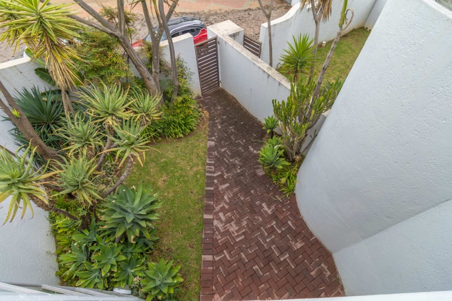 To Let 2 Bedroom Property for Rent in Hurlingham Manor Gauteng