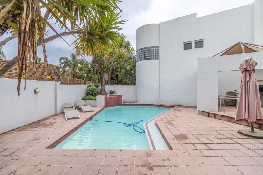 To Let 2 Bedroom Property for Rent in Hurlingham Manor Gauteng