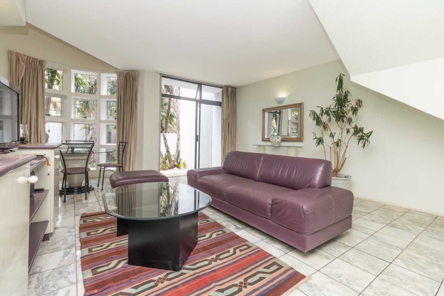 To Let 2 Bedroom Property for Rent in Hurlingham Manor Gauteng