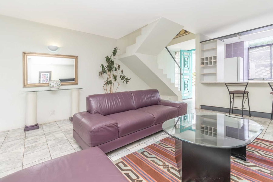 To Let 2 Bedroom Property for Rent in Hurlingham Manor Gauteng