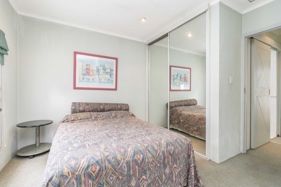 To Let 2 Bedroom Property for Rent in Hurlingham Manor Gauteng