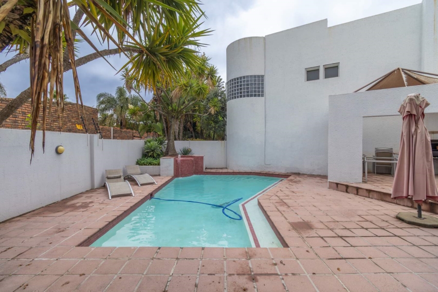 To Let 2 Bedroom Property for Rent in Hurlingham Manor Gauteng