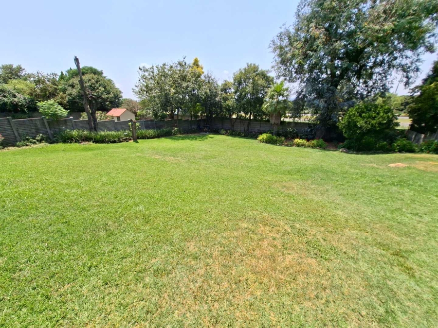 To Let 3 Bedroom Property for Rent in Sundowner Gauteng